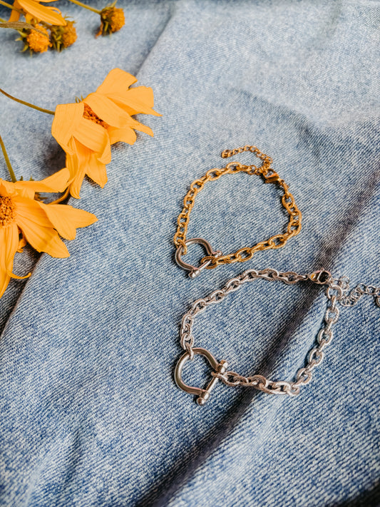 Back in the Saddle Horseshoe Bracelet